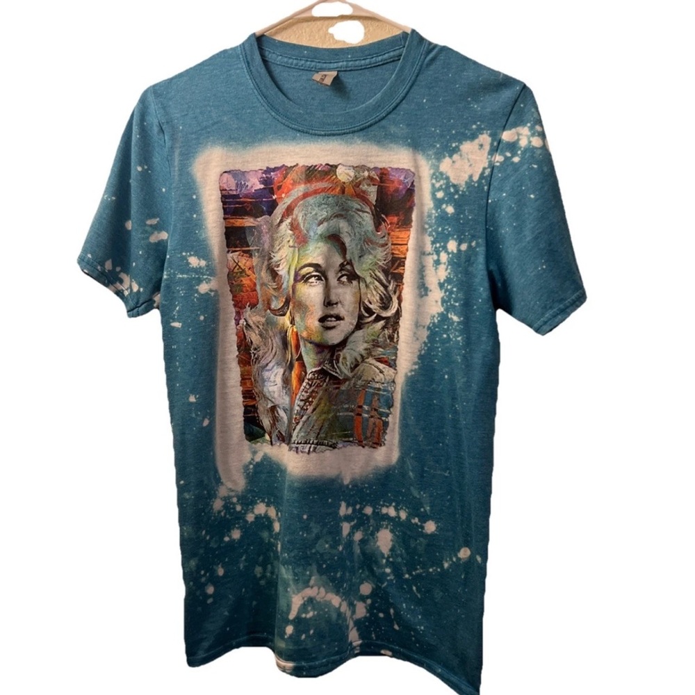 Dolly Parton Blue Short Sleeve Tee Comfortable and Versatile
